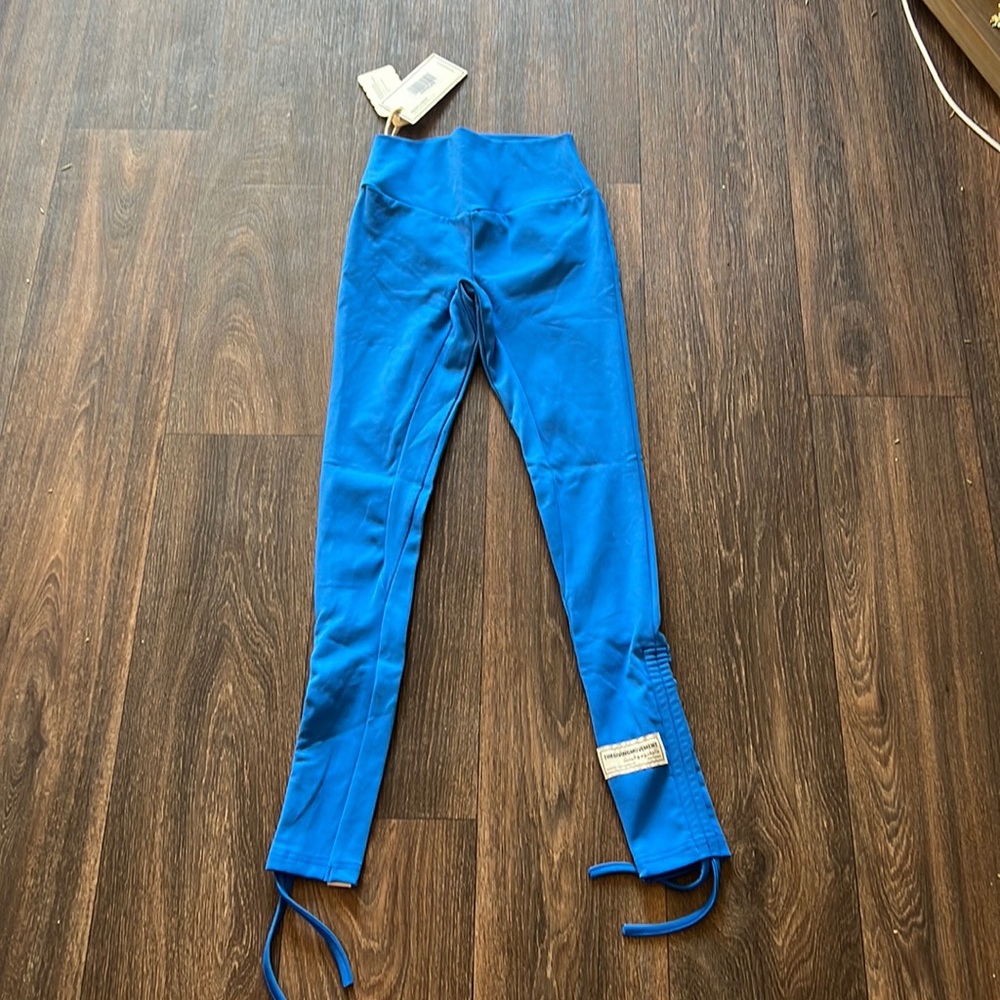 RECYCLED RUCHED LEGGING